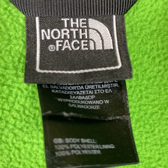 The North Face Fleece Jacket. Size M ( 18-20) - Picture 3 of 4